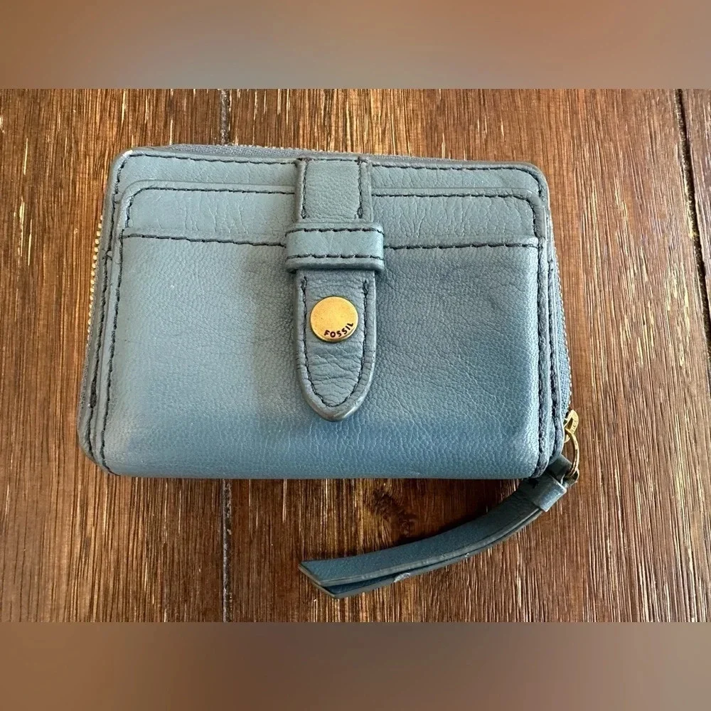 Fossil small zip wallet